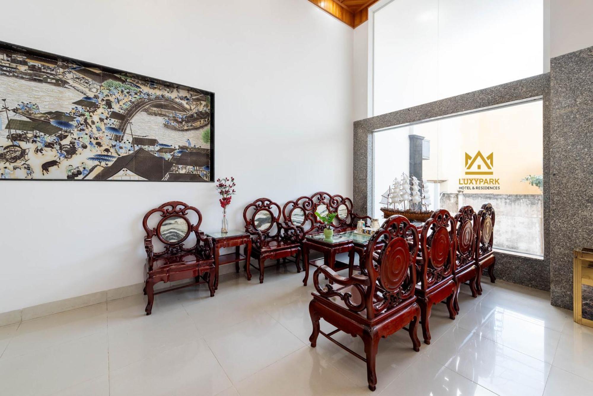 Luxy Park Hotel - Phu Quoc Centre Bagian luar foto