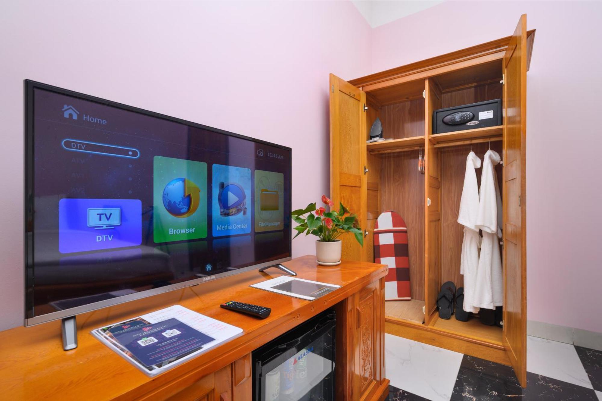 Luxy Park Hotel - Phu Quoc Centre Bagian luar foto